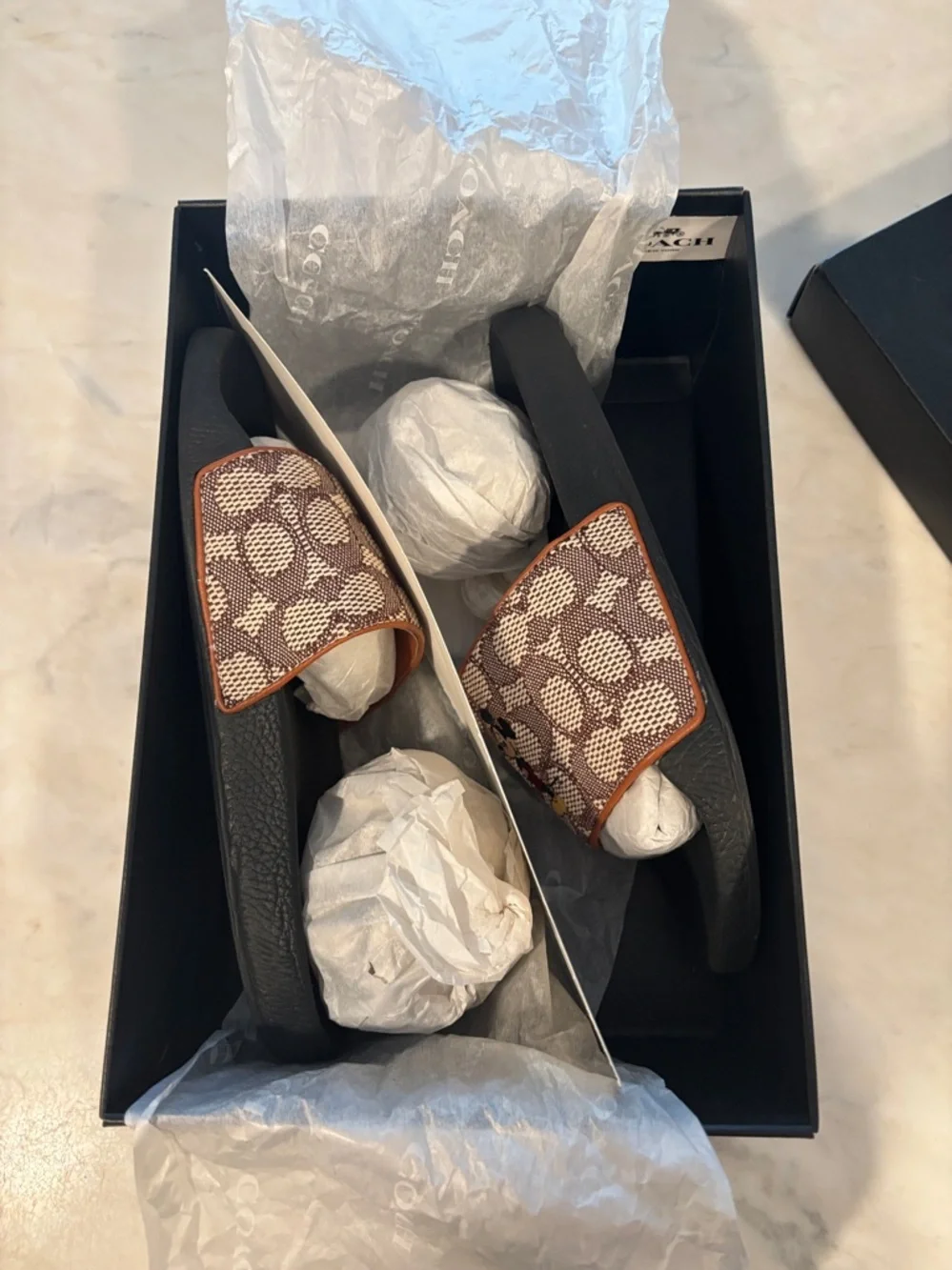 Coach Disney Mickey Mouse slides - Picture 12 of 14